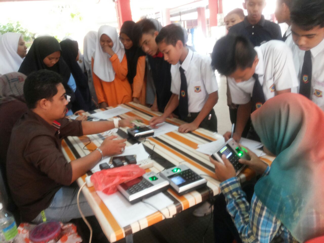 Pengambilan fingerprint murid SMK Hillcrest